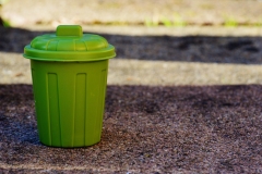 garbage-can-1111448_1920
