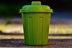 garbage-can-1111449_1920